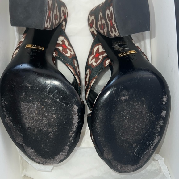 Gucci Mules (Authentic) - Picture 4 of 6